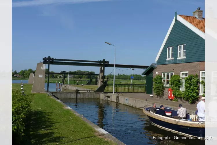 Sluis Broek op Langedijk dicht