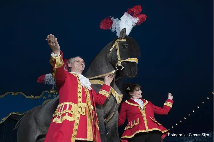 Het circus komt weer even naar huis