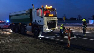 vastgelopen rem bij vrachtwagen