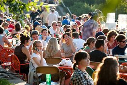 Vanmiddag opnieuw terrasweer, 'zomergolf' zet ook dit weekend door