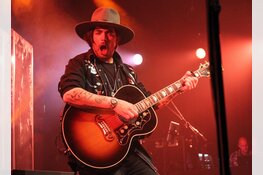 Waylon en band ijzersterk in Podium Victorie