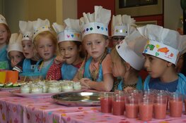 Kleine kokkies trakteren moeders op high tea